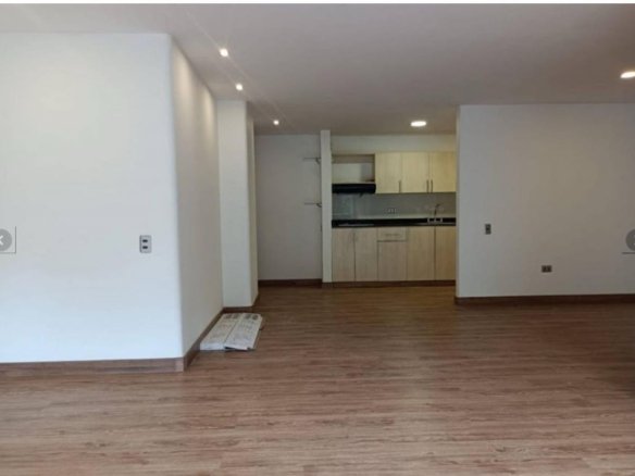 Apartamento con Balcón en Cumbres